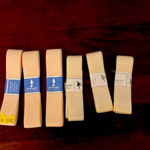 Pointe shoe ribbons